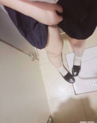 温柔的女邻居3_高清完整版